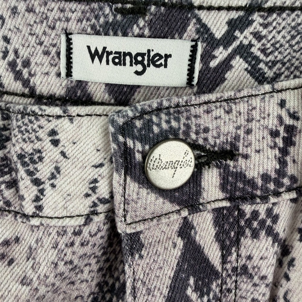 Wrangler Wanderer 622 Flare Jeans Sz 29x32 High Rise Pink Gray Snakeskin Python - Picture 8 of 10